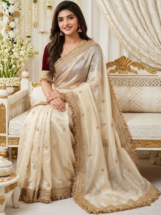 Off White Silk Saree with Booti and Zari Work, view 5